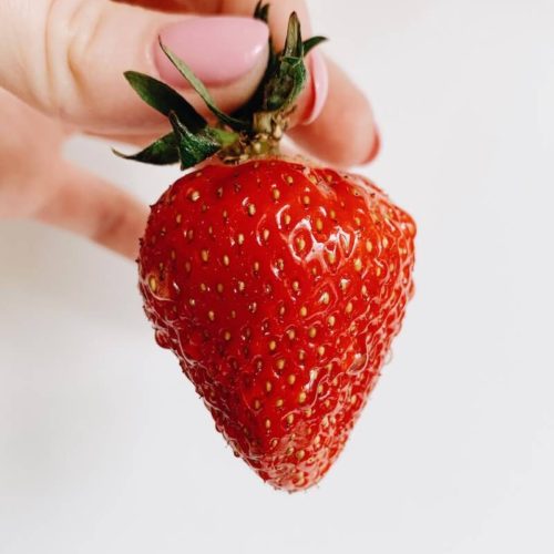 strawberry with a 'best if used by' date