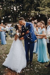 couple at marraige ceremony